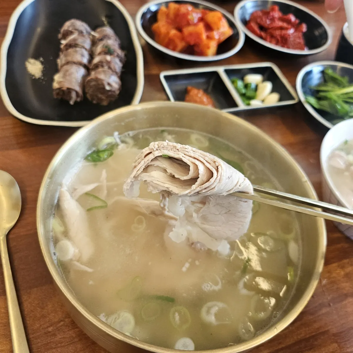 포항 북구청 맛집 온정가 북구청점, 맑고 깊은 국물의 청곰탕이 계속 생각나는 이유