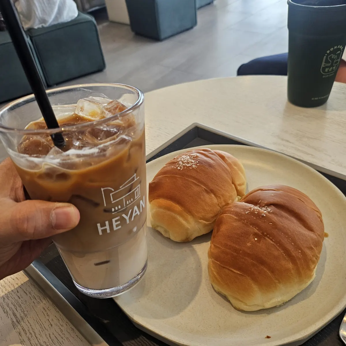 포항 영일대 오션뷰 카페 추천, 헤이안(HEYAN) 베이커리와 바다 전망까지 즐긴 후기